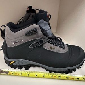 Merrill Continuum Hiking/Snow Boots - Waterproof - size 10.5 Men’s, like new